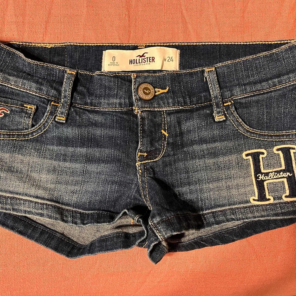 Low Rise Short Hollister Denim Shorts